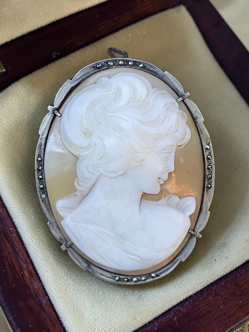 Large Vintage Sterling Silver Genuine Shell Cameo Pendant / Brooch